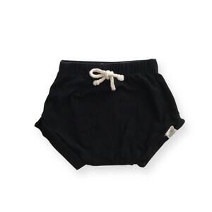 Hayden and Grant black shorties